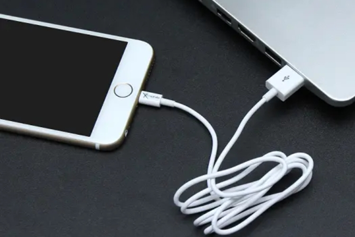 iPhone Loạn Cảm Ứng Khi Cắm Sạc: 5 Cách Khắc Phục & Phân Biệt Lỗi Sạc/Màn - Hình 3