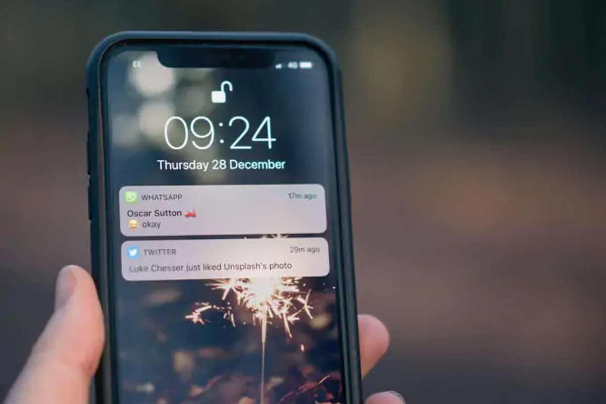 iPhone Bị Delay Thông Báo: Nguyên Nhân & 7 Cách Khắc Phục Hiệu Quả - Hình 2 iPhone Bị Delay Thông Báo: Nguyên Nhân & 7 Cách Khắc Phục Hiệu Quả - Hình 2
