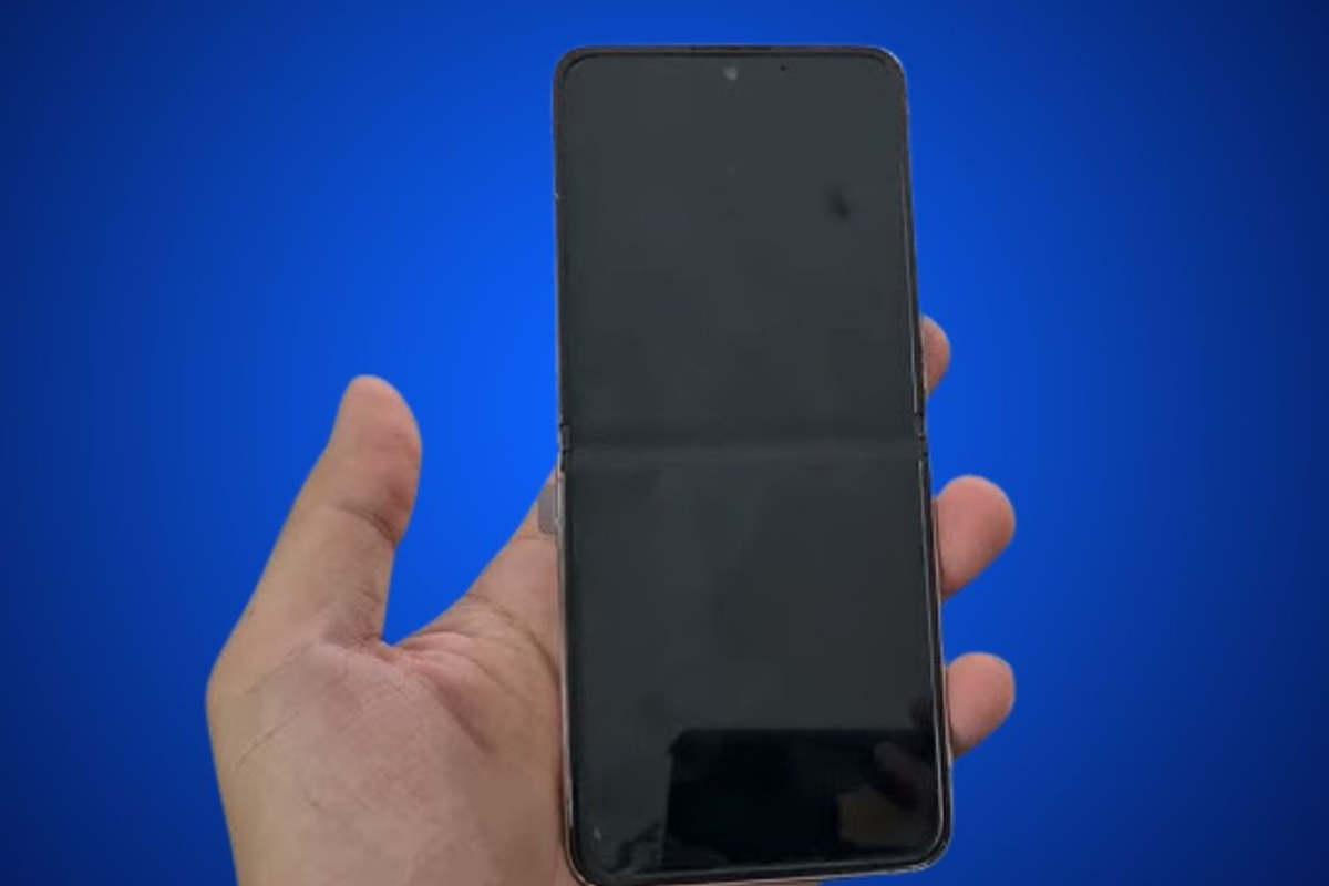 Biểu hiện cụ thể của lỗi "gập là tắt nguồn"