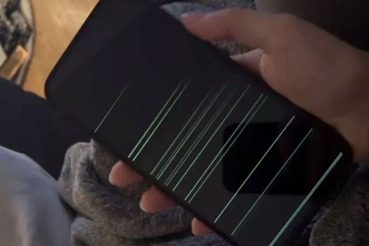 Màn hình iPhone chớp đen không dùng được? 6 Cách sửa lỗi cực nhanh - Hình 1 Màn hình iPhone chớp đen không dùng được? 6 Cách sửa lỗi cực nhanh - Hình 1