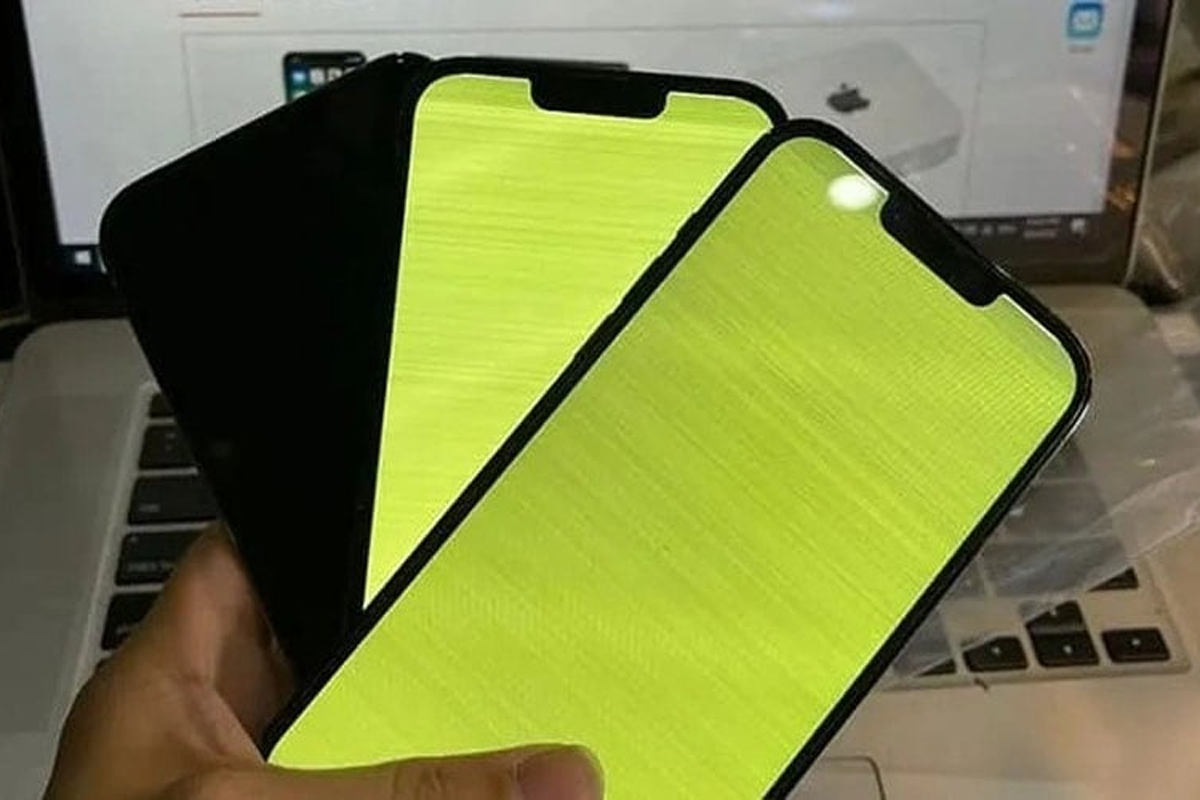 iPhone Bị Xanh Màn Hình Mùa Mưa? Nguyên Nhân & Cách Khắc Phục Hiệu Quả 2025 - Hình 2 iPhone Bị Xanh Màn Hình Mùa Mưa? Nguyên Nhân & Cách Khắc Phục Hiệu Quả 2025 - Hình 2