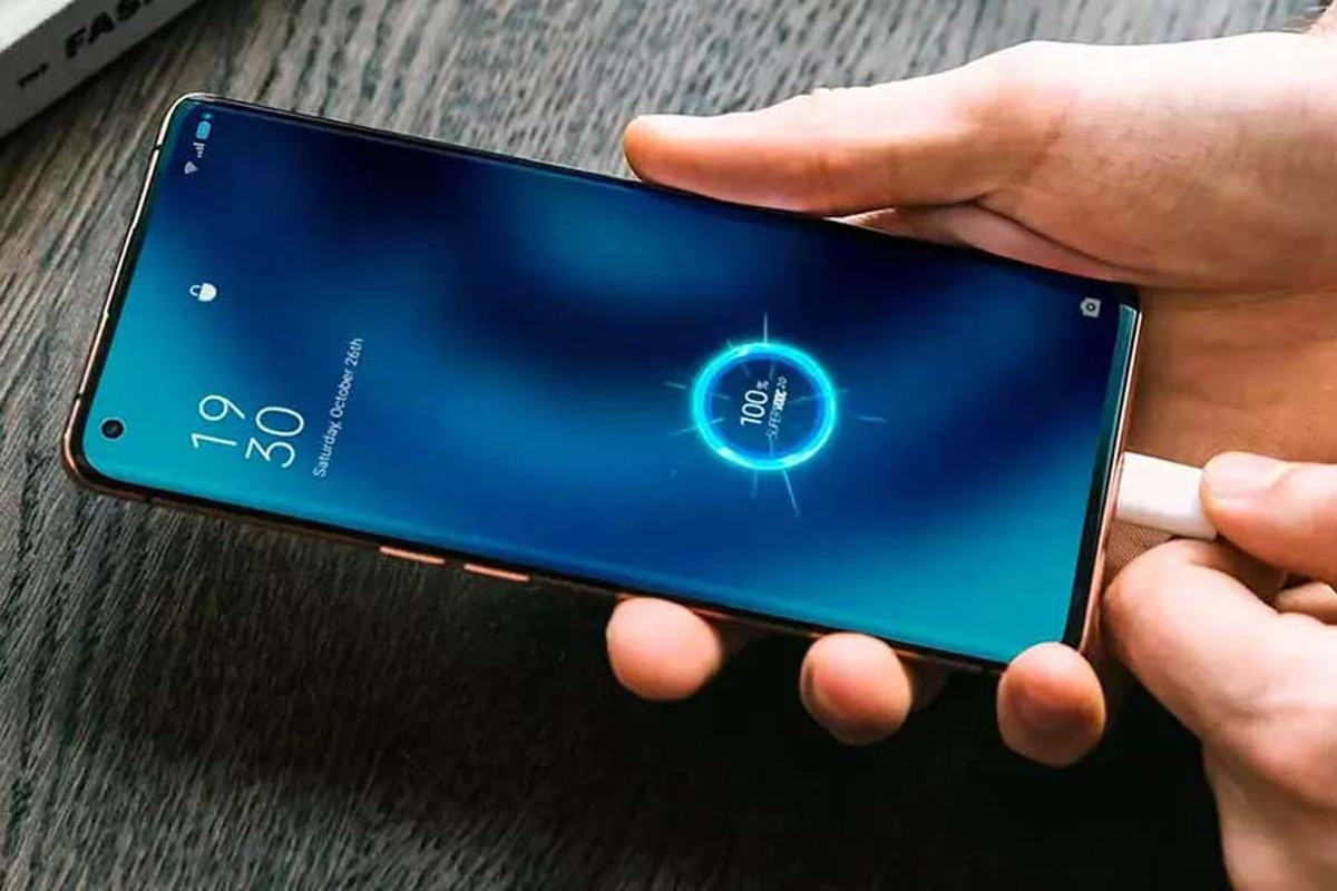  Giải đáp: Sạc pin đầy 100 có tốt không?