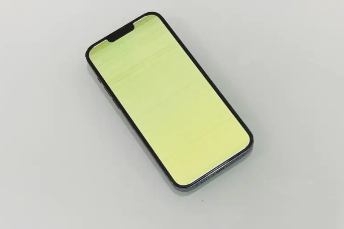 Hiện tượng màn hình iPhone chớp xanh biểu hiện như thế nào? Hiện tượng màn hình iPhone chớp xanh biểu hiện như thế nào?