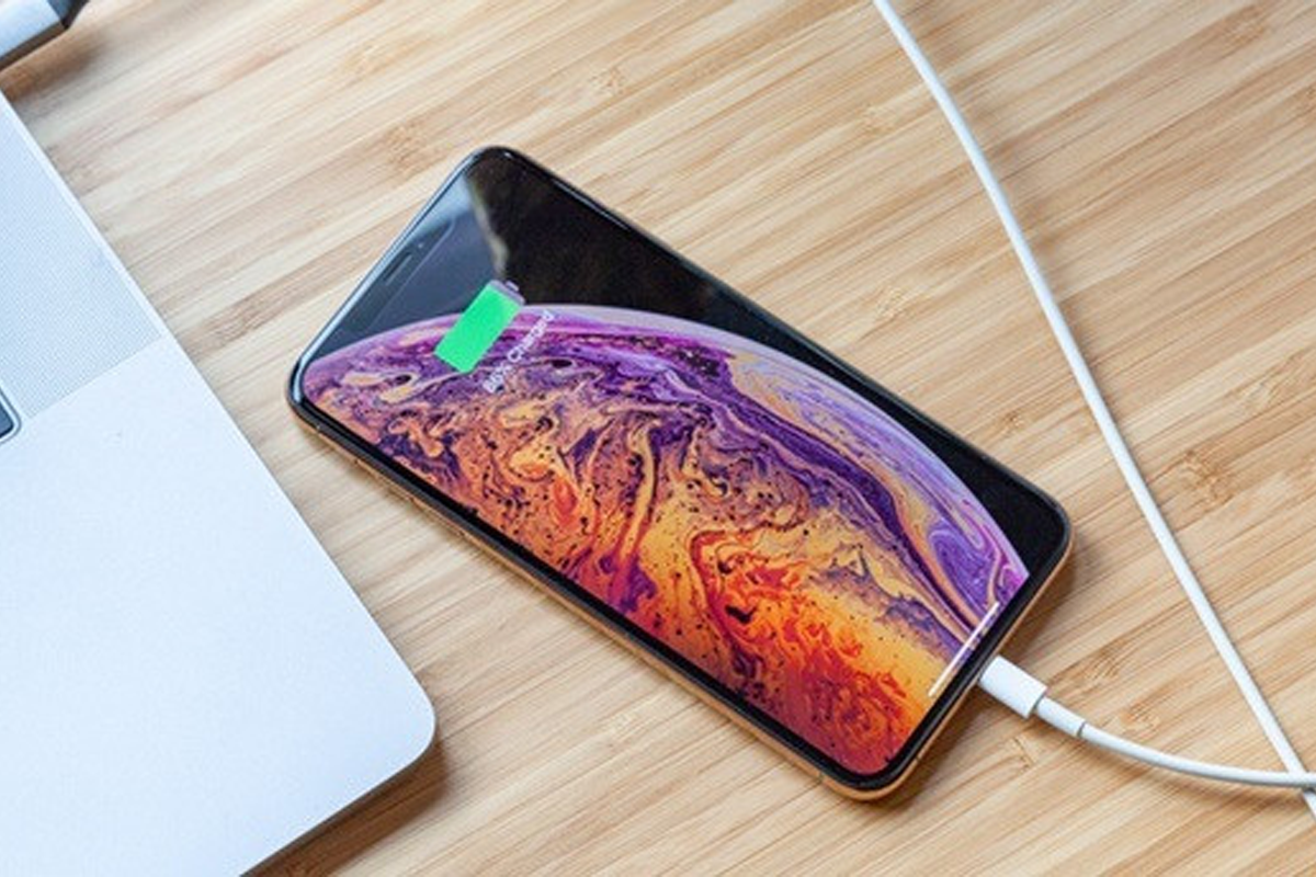 iPhone XS Max thực tế hỗ trợ sạc nhanh bao nhiêu W? iPhone XS Max thực tế hỗ trợ sạc nhanh bao nhiêu W?