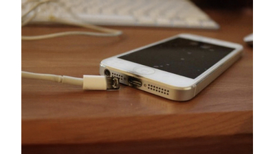 Tại sao iPhone bị cháy chân sạc? 5 Nguyên nhân và Cách xử lý an toàn