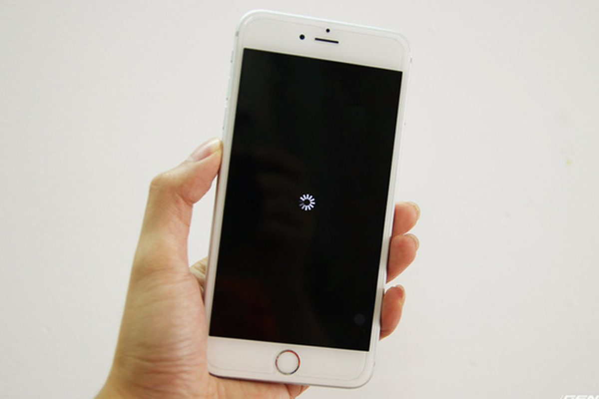iPhone Bị Reset Liên Tục 9 Cách Khắc Phục Nhanh & Đơn Giản Tại Nhà 2025 - Hình 1 iPhone Bị Reset Liên Tục 9 Cách Khắc Phục Nhanh & Đơn Giản Tại Nhà 2025 - Hình 1
