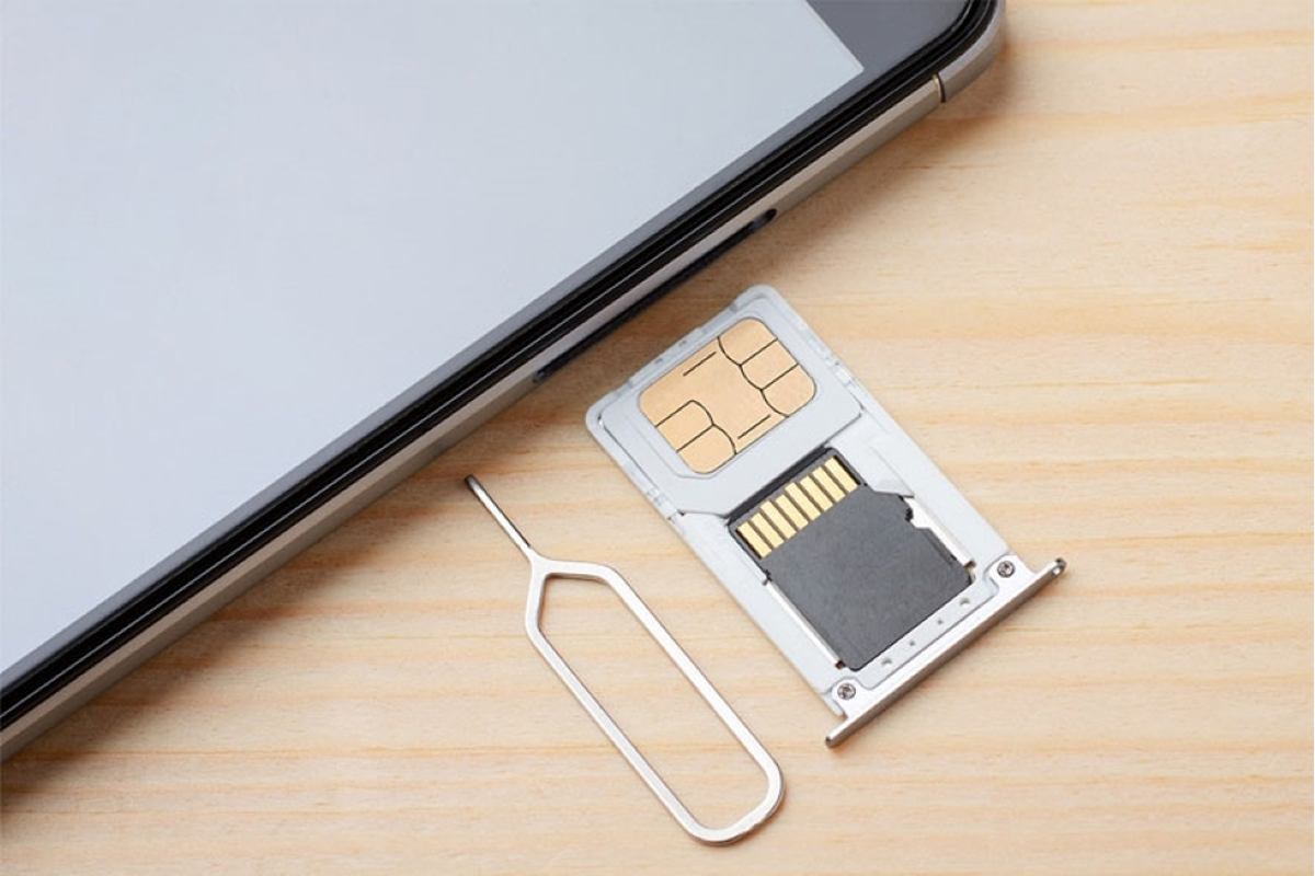 iPhone Báo "SIM Không Có Dịch Vụ" Sau Khi Cập Nhật iOS? Đây Là 8 Cách Khắc Phục Bạn Nên Thử Ngay - Hình 2 iPhone Báo "SIM Không Có Dịch Vụ" Sau Khi Cập Nhật iOS? Đây Là 8 Cách Khắc Phục Bạn Nên Thử Ngay - Hình 2