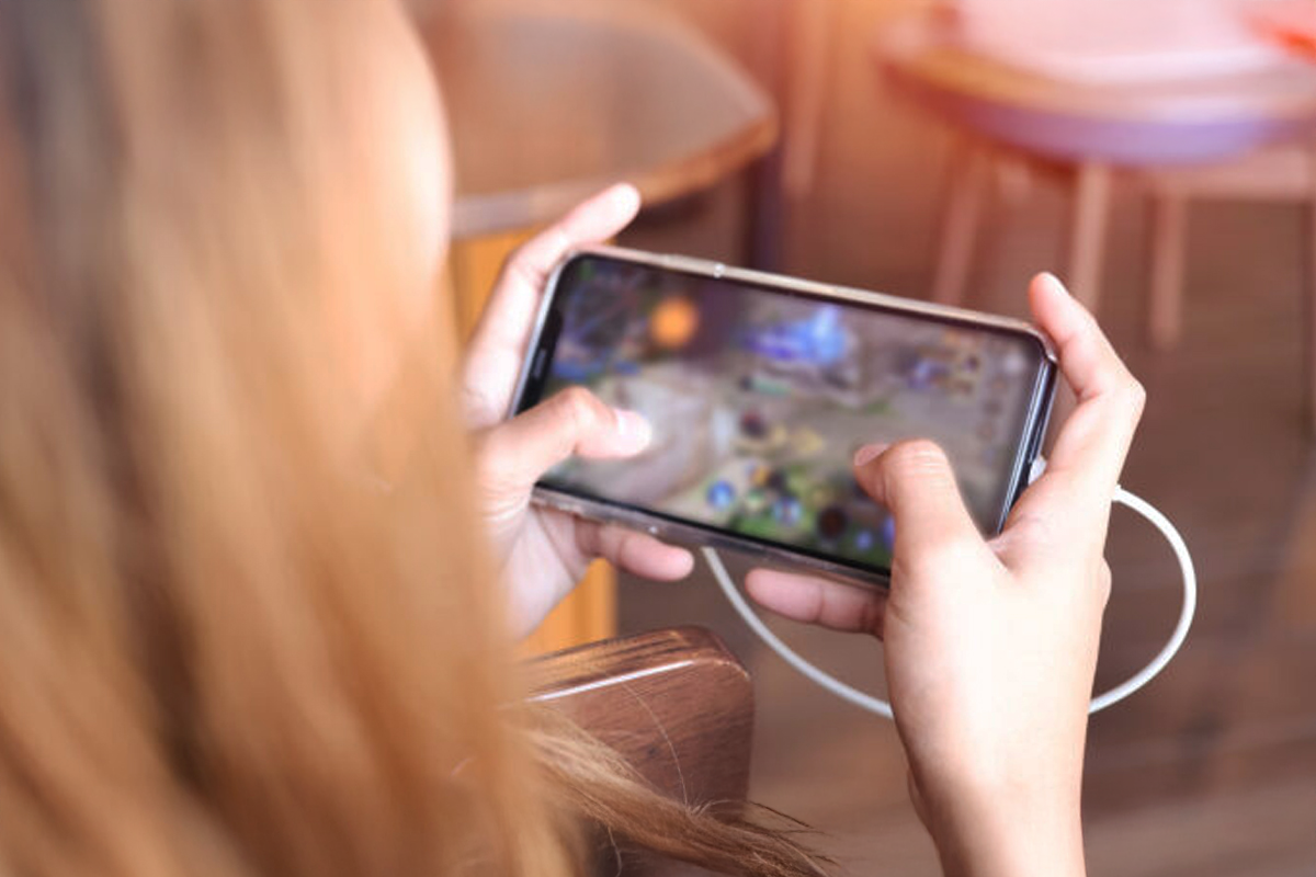 iPhone cắm sạc bị tụt pin: 7 Nguyên nhân và Cách khắc phục ngay - Hình 2 