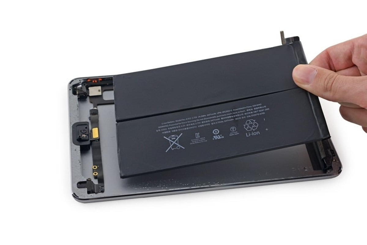 iPad Tụt Pin Nhanh 5 Dấu Hiệu Chai Pin & Khi Nào Nên Thay - Hình 3 iPad Tụt Pin Nhanh 5 Dấu Hiệu Chai Pin & Khi Nào Nên Thay - Hình 3